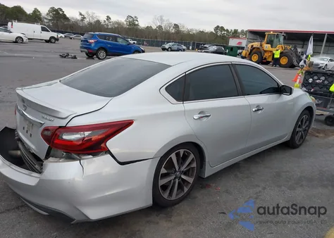 2017 Nissan Altima z USA, uszkodzony, nr VIN 1N4BL3AP2HC129127